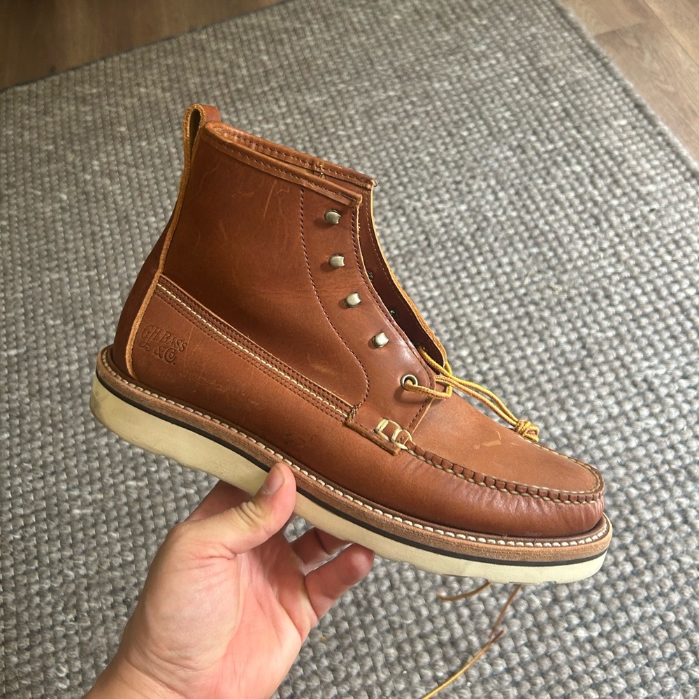 G.H. Bass & Co. Brown Leather Moc Toe Lace-Up Boots w/ Vibram soles